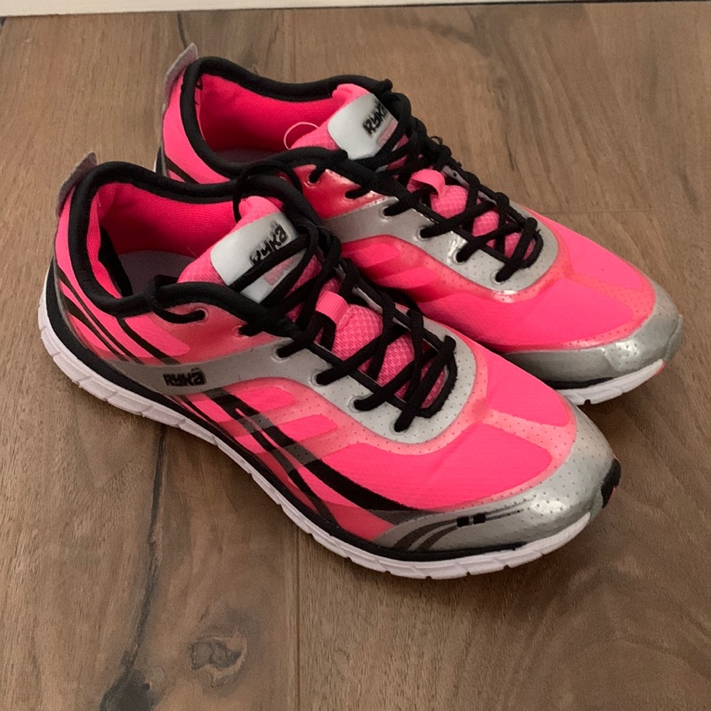 Ryka Women’s Hypnotic athletic shoes- Size 7.5- EXCELLENT  CONDITION!